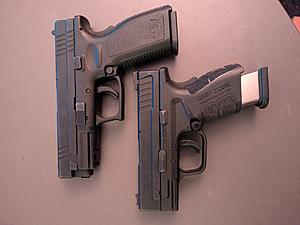 Click image for larger version.&nbsp;

Name:	XDs-9 and XD-40.jpg&nbsp;
Views:	141&nbsp;
Size:	1.02 MB&nbsp;
ID:	16847